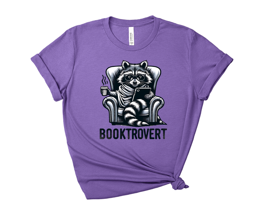 Booktrovert Raccoon Tee – Short Sleeve Graphic T-Shirt